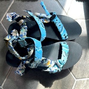 Arizona Love Platform Trekky Mix Bandana